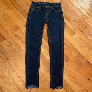 Miss Me Mid Rise Super Skinny Stretch Jeans. Size 25 Dark Wash. EUC